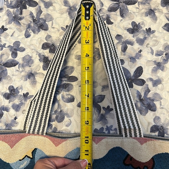 Hello kitty tote - Picture 11 of 11